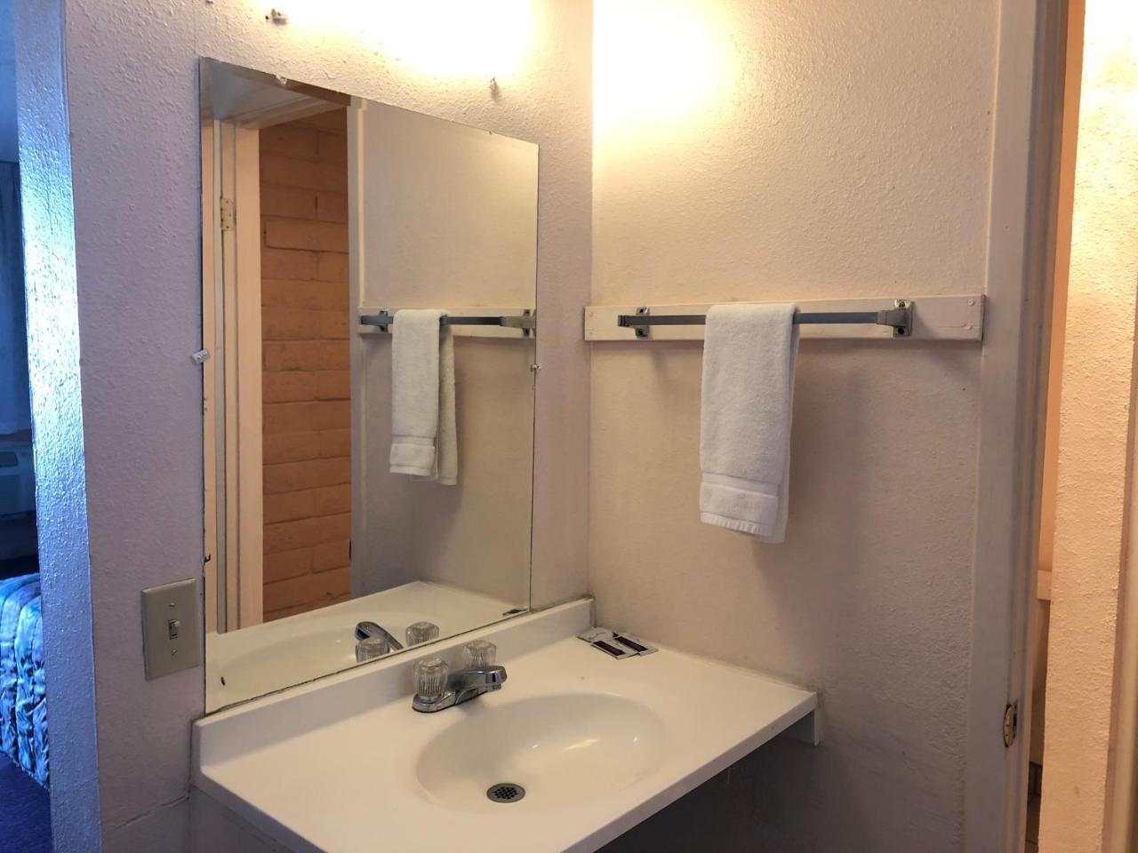 Deluxe Inn Motel Sparks Ngoại thất bức ảnh